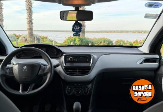 Autos - Peugeot 208 2013 GNC 130000Km - En Venta