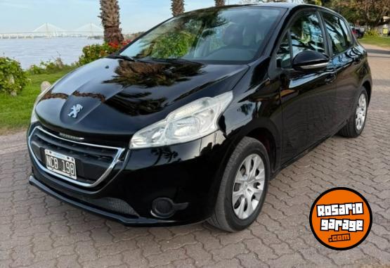 Autos - Peugeot 208 2013 GNC 130000Km - En Venta