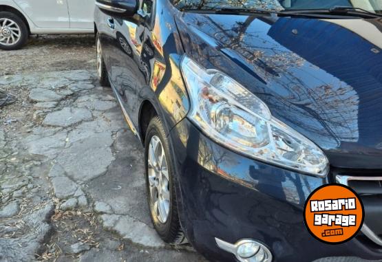 Autos - Peugeot 208 ALLURE 1.6N TOUCHSCRE 2016 Nafta 94000Km - En Venta