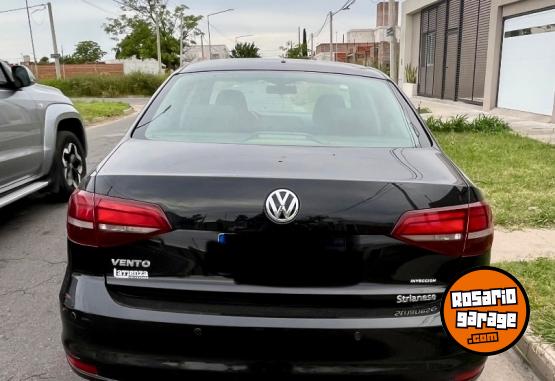 Autos - Volkswagen Vento 2016 Nafta 140000Km - En Venta