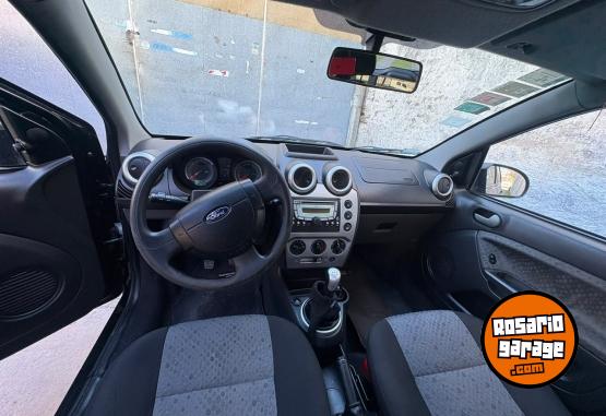 Autos - Ford Fiesta Edge Plus Mp3 2010 Nafta 97000Km - En Venta