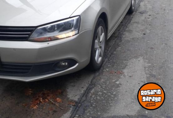Autos - Volkswagen Vento 2013 GNC 210000Km - En Venta