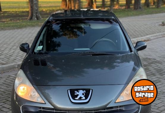 Autos - Peugeot 207 2010 Nafta 156000Km - En Venta