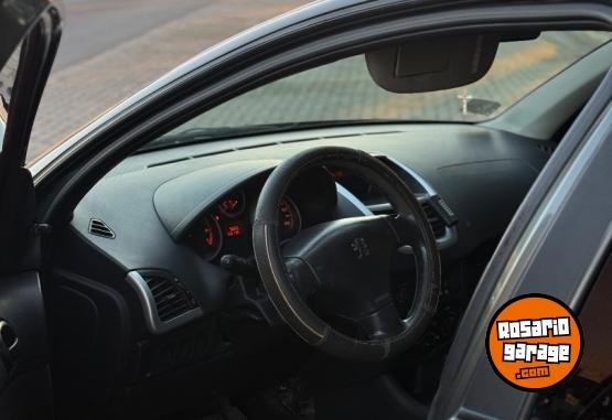 Autos - Peugeot 207 2010 Nafta 156000Km - En Venta