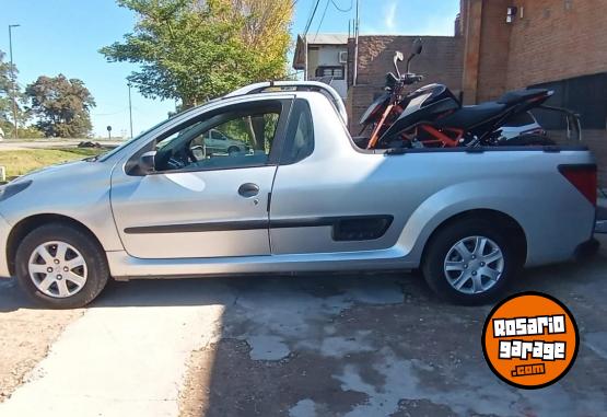 Camionetas - Peugeot Hoggar xs 1.6 2014 Nafta 65000Km - En Venta