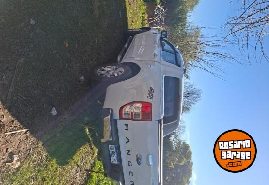Camionetas - Ford Ranger 2017 Diesel 128000Km - En Venta