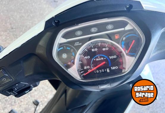Motos - Honda Wave 2022 Nafta 16000Km - En Venta