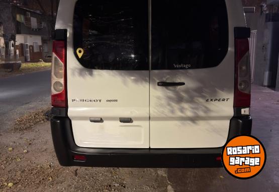 Utilitarios - Peugeot Expert 2016 Diesel 200Km - En Venta