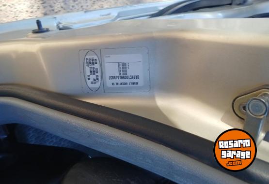 Utilitarios - Renault Kangoo 2010 GNC 303400Km - En Venta