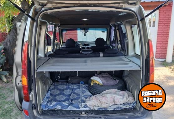 Utilitarios - Renault Kangoo 2010 GNC 303400Km - En Venta