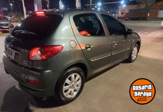 Autos - Peugeot 207 compact 1.4 2012 Nafta 107000Km - En Venta