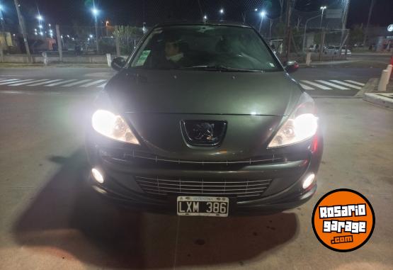 Autos - Peugeot 207 compact 1.4 2012 Nafta 107000Km - En Venta