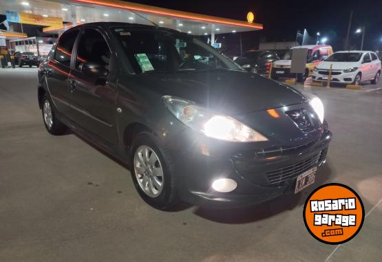Autos - Peugeot 207 compact 1.4 2012 Nafta 107000Km - En Venta