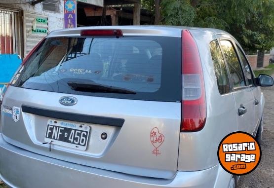Autos - Ford Fiesta 2006 Nafta 222300Km - En Venta