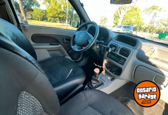 Autos - Renault clio 2011 Nafta 128000Km - En Venta