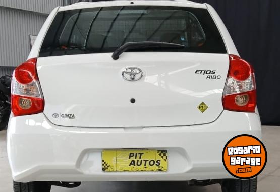 Autos - Toyota AIBO 2023 Nafta 39000Km - En Venta