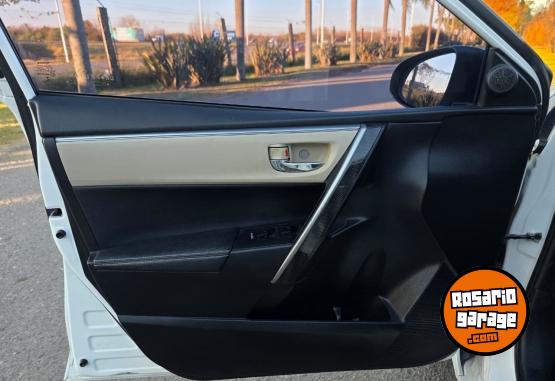 Autos - Toyota Corolla SE-G 2015 Nafta 110000Km - En Venta