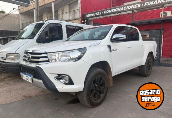 Camionetas - Toyota Hilux 2017 Diesel 114000Km - En Venta