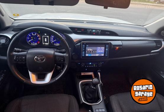 Camionetas - Toyota Hilux 2017 Diesel 114000Km - En Venta
