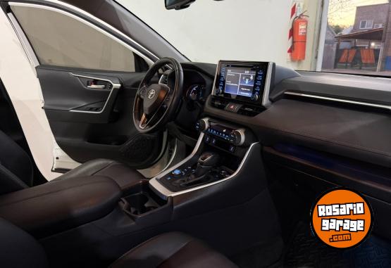 Camionetas - Toyota Rav4 Limited Hybrid AWD 2021 Electrico / Hibrido 49000Km - En Venta