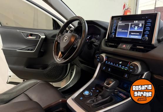 Camionetas - Toyota Rav4 Limited Hybrid AWD 2021 Electrico / Hibrido 49000Km - En Venta