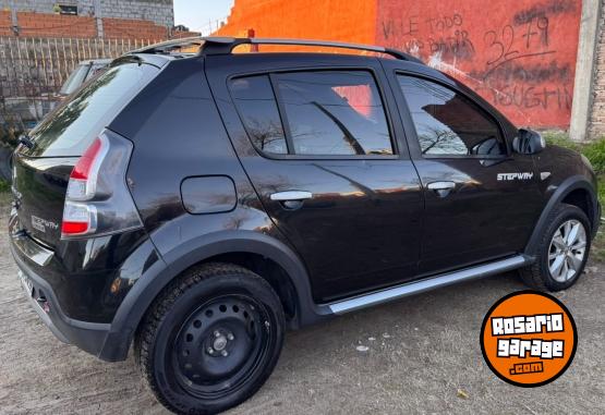 Autos - Renault Sandero Stepway 2011 GNC 175000Km - En Venta
