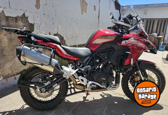 Motos - Benelli TRk 502X 2024 Nafta 6100Km - En Venta