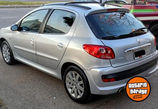 Autos - Peugeot 207 xt premium 2011 Nafta 168000Km - En Venta