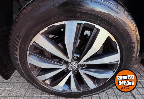 Camionetas - Volkswagen Amarok V6 Extreme 2023 Diesel 58000Km - En Venta