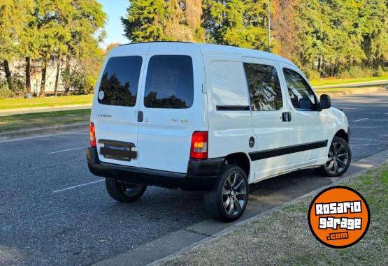 Utilitarios - Citroen Berlingo 2017 Diesel 118000Km - En Venta