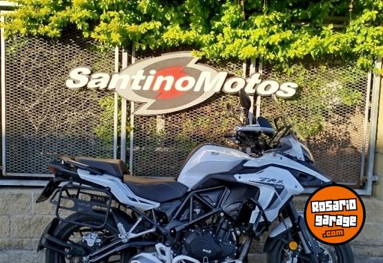 Motos - Benelli TRK 502 2023 Nafta 10543Km - En Venta