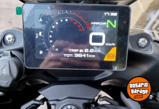 Motos - Benelli TRK 702 2024 Nafta 3841Km - En Venta