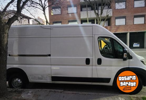 Utilitarios - Peugeot Boxer 2.2 Hdi 435lh 2019 Diesel 350000Km - En Venta