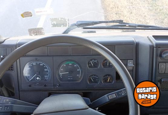 Camiones y Grúas - IVECO TECTOR 170E22 AÑO 2007 - En Venta