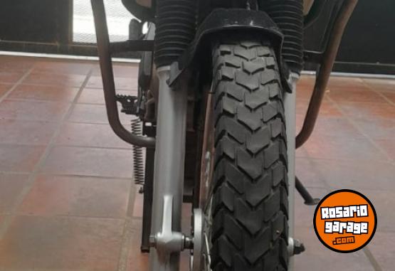 Motos - Yamaha TENERE 250 2018 Nafta 22500Km - En Venta