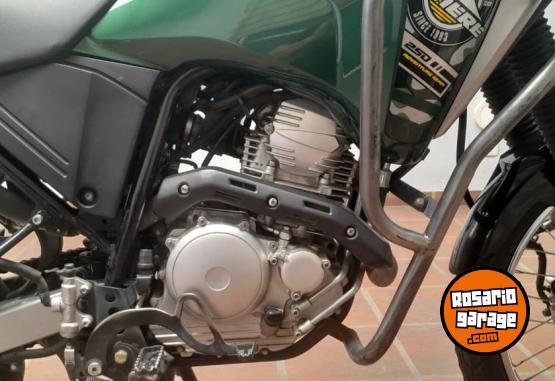 Motos - Yamaha TENERE 250 2018 Nafta 22500Km - En Venta