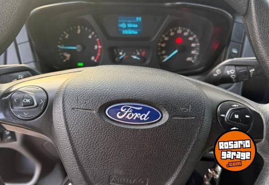 Utilitarios - Ford TRANSIT 2.2 TDI FURGON L. 2022 Diesel 135000Km - En Venta