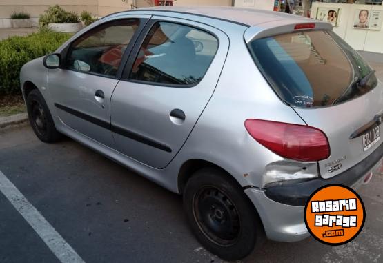 Autos - Peugeot 206 2003 Nafta 300000Km - En Venta