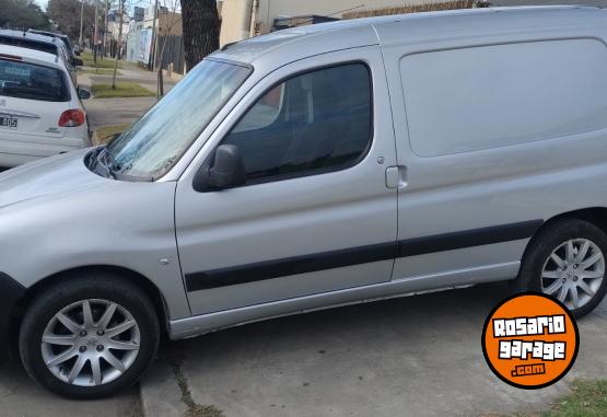 Utilitarios - Citroen BERLINGO 1.6 HDI 1 PCL 2015 Diesel 210000Km - En Venta