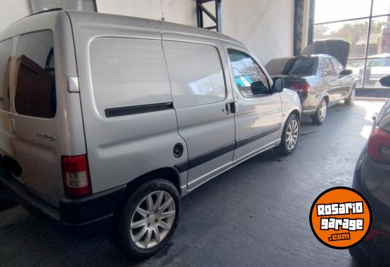 Utilitarios - Citroen BERLINGO 1.6 HDI 1 PCL 2015 Diesel 210000Km - En Venta