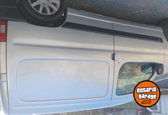 Utilitarios - Citroen BERLINGO 1.6 HDI 1 PCL 2015 Diesel 210000Km - En Venta