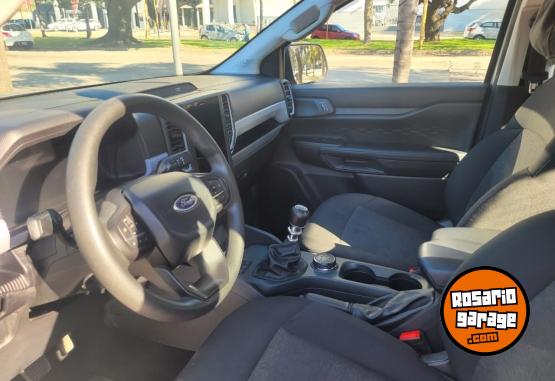 Camionetas - Ford 2023 linea nueva 2023 Diesel 42000Km - En Venta