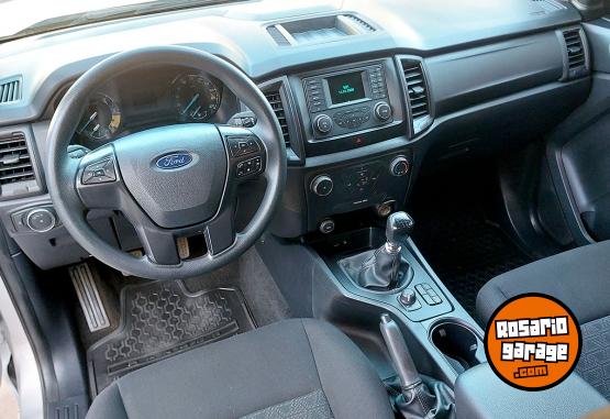 Camionetas - Ford Ranger 4x4 XL 2,2 2023 Diesel 22000Km - En Venta
