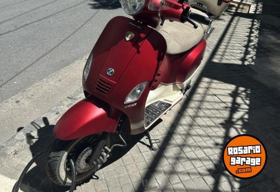 Motos - Zanella Exclusive 2023 Nafta 12500Km - En Venta