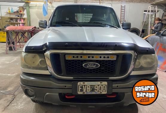 Camionetas - Ford Ranger Xl plus 4x4 2006 Diesel 230000Km - En Venta