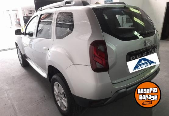 Autos - Renault Duster Privilege 2017 Nafta 99000Km - En Venta