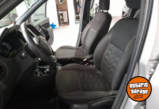 Autos - Renault Duster Privilege 2017 Nafta 99000Km - En Venta