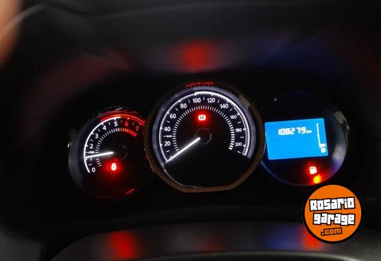 Autos - Renault Duster Privilege 2017 Nafta 99000Km - En Venta