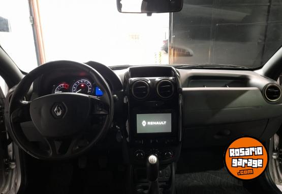 Autos - Renault Duster Privilege 2017 Nafta 99000Km - En Venta