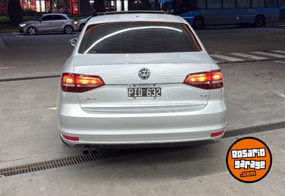 Autos - Volkswagen vento 2015 Diesel 150000Km - En Venta